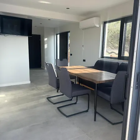Zara Villa